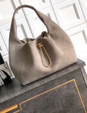 Chanel Green Hobo Shoulder Bag - Image 1