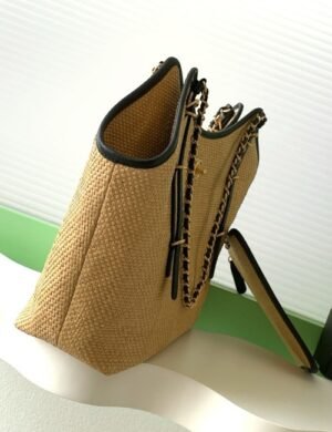 Chanel Soléane Velvet Carryall - Image 3