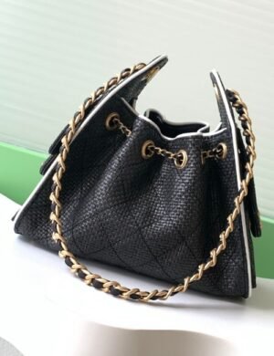 Chanel Avelisse Crystal Carryall - Image 2