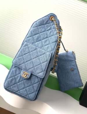 Chanel Prestige Riviera Shopper - Image 3