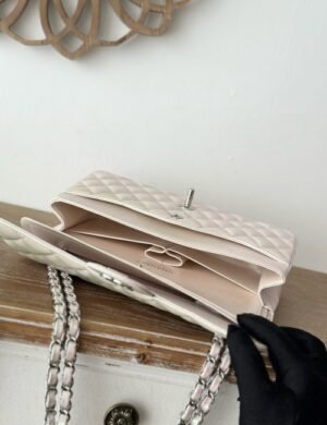 Chanel Velouréa Quartz Carryall - Image 5