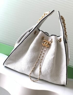 Chanel Séravelle Prestige Carryall - Image 1