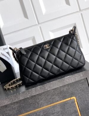Chanel Prestige Avenue Shopper - Image 1