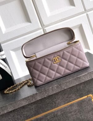 Chanel Pink Box Bag - Image 4