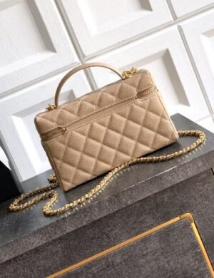 Chanel Diamond Box Bag - Image 2