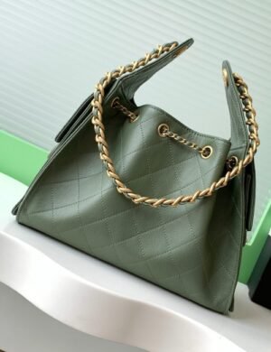 Chanel Sylverine Essence Carryall - Image 2