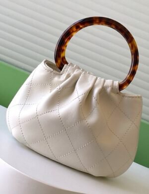 Chanel Tortoiseshell Handle Bag - Image 3