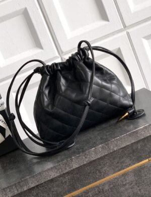 Chanel Diamond Royale Carryall - Image 2