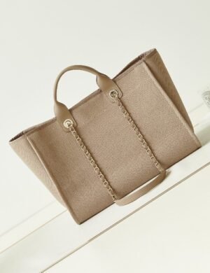 Chanel 66941 Large Shoulder Bag - Image 2