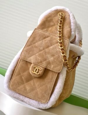 Chanel Élaroque Noir Carryall - Image 3