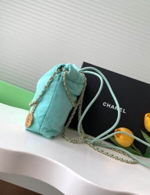 Chanel Quilted Shoulder Flap Bag - Image 3
