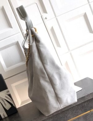 Chanel Valénique Essence Carryall - Image 3