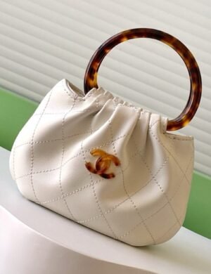 Chanel Tortoiseshell Handle Bag - Image 5