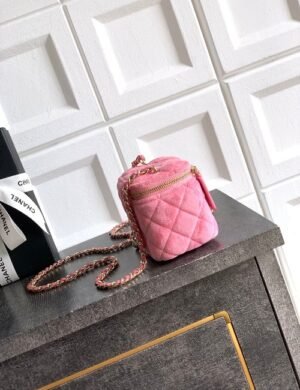 Chanel Pink Vanity Bag - Image 3