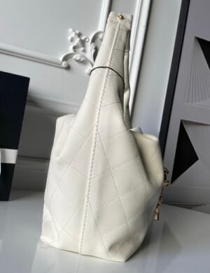 Chanel Grand Luxe Carry Shopper - Image 3