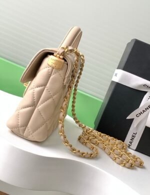 Chanel Royale Essence Carry Tote - Image 2