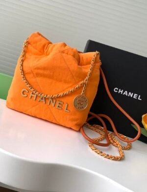 Chanel Quilted Chain Flap Bag - Image 1