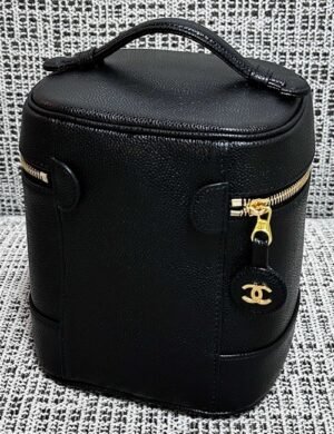Chanel Éternité Luxe Carryall - Image 3