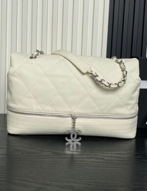 Chanel Velvet Royale Carry Shopper - Image 2