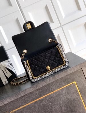 Chanel Prestige Diamond Carryall - Image 3