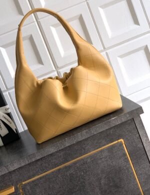 Chanel Small Hobo Shoulder Bag - Image 2