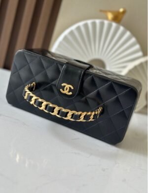 Chanel Classic Flap Bag - Image 1