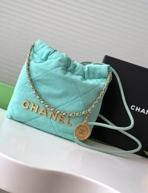 Chanel Quilted Shoulder Flap Bag - Image 4