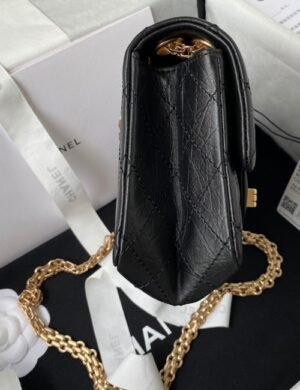 Chanel Quilted Vanity Chain Bag - Image 3