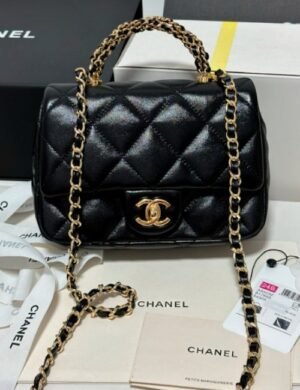 Chanel Mint Green Flap Bag - Image 3