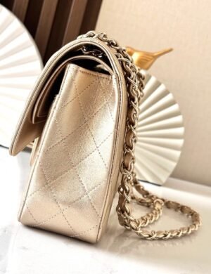Chanel Veloura Prestige Carryall - Image 4