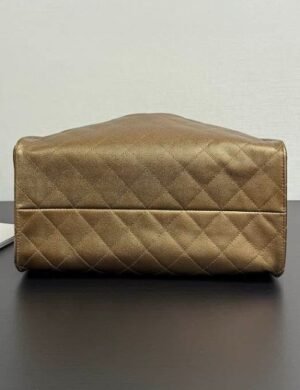 Chanel Quilted Classic Chain Bag - Image 3
