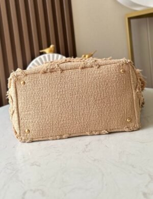 Chanel Classic Flap Bag - Image 3
