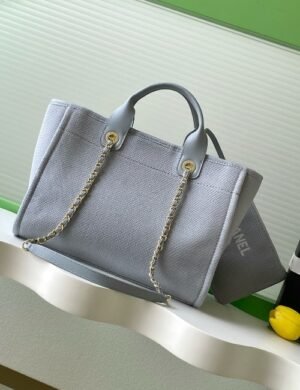 Chanel Quilted Vanity Mini Bag - Image 2