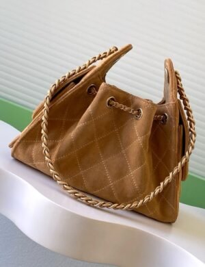 Chanel Aurora Essence Shopper - Image 2