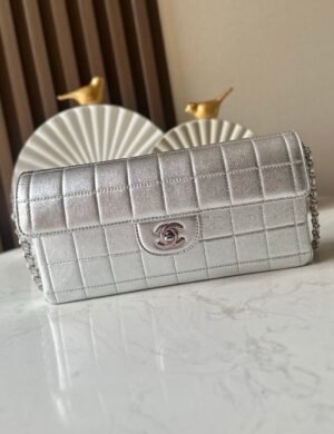 Chanel Lumière Prestige Carryall - Image 1