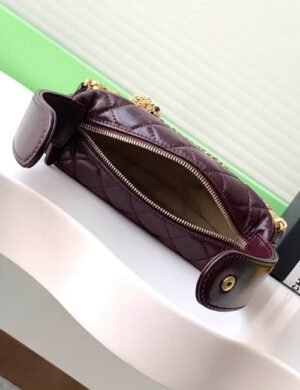 Chanel Quilted Chain Flap Bag - Image 5