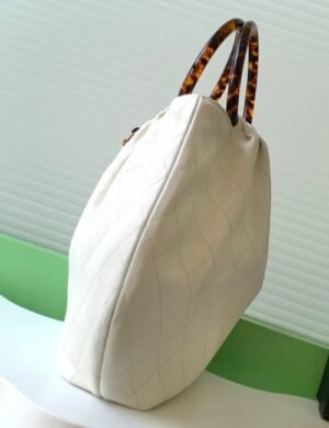 Chanel Tortoiseshell Handle Bag - Image 3