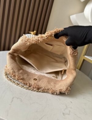 Chanel Classic Flap Bag - Image 5