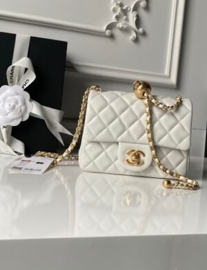 Chanel Grande Élégance Shopper - Image 1