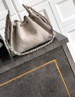 Chanel Aurora Velvet Carryall - Image 2