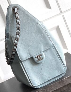 Chanel Élaria Prestige Carryall - Image 3