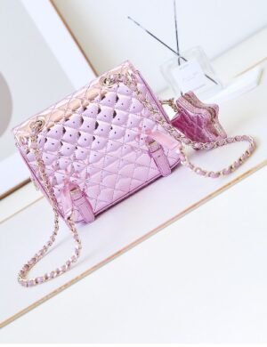 Chanel Quilted Shoulder Bag - Image 4