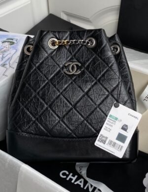 Chanel Montaigne Luxe Carry Tote - Image 1