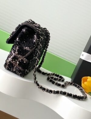 Chanel Éclipse Royale Carryall - Image 3