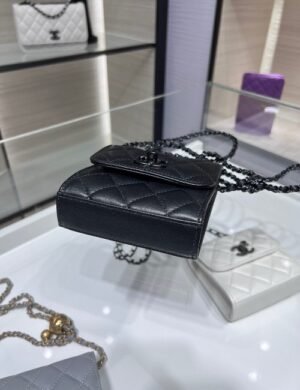Chanel Solérine Prestige Carryall - Image 2