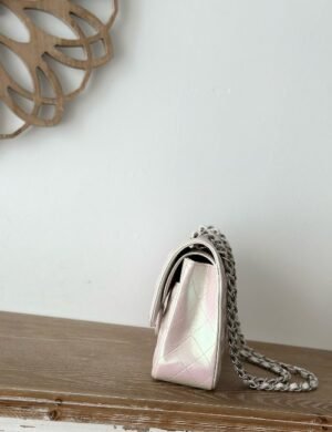 Chanel Velouréa Quartz Carryall - Image 4
