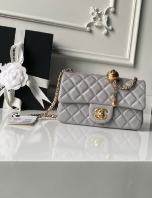 Chanel Quilted Hobo Chain Bag - Image 1