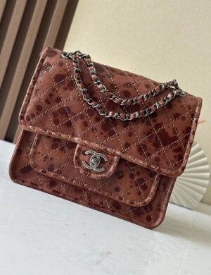 Chanel Vélarisse Élégance Carryall - Image 1