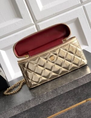 Chanel Quilted Leather Carry Bag - Image 3