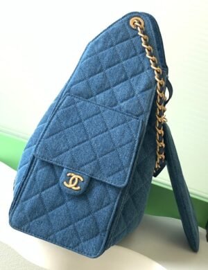 Chanel Élysian Noir Carryall - Image 3